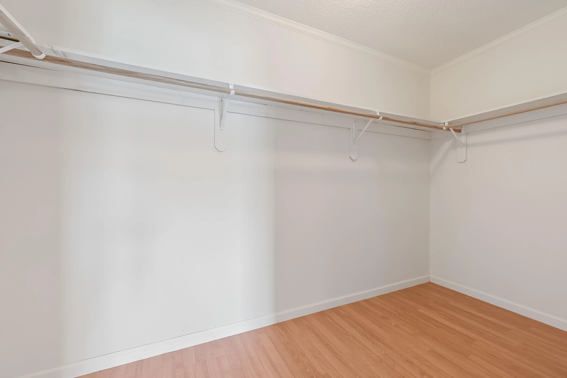 200 Century Court - Photo 17