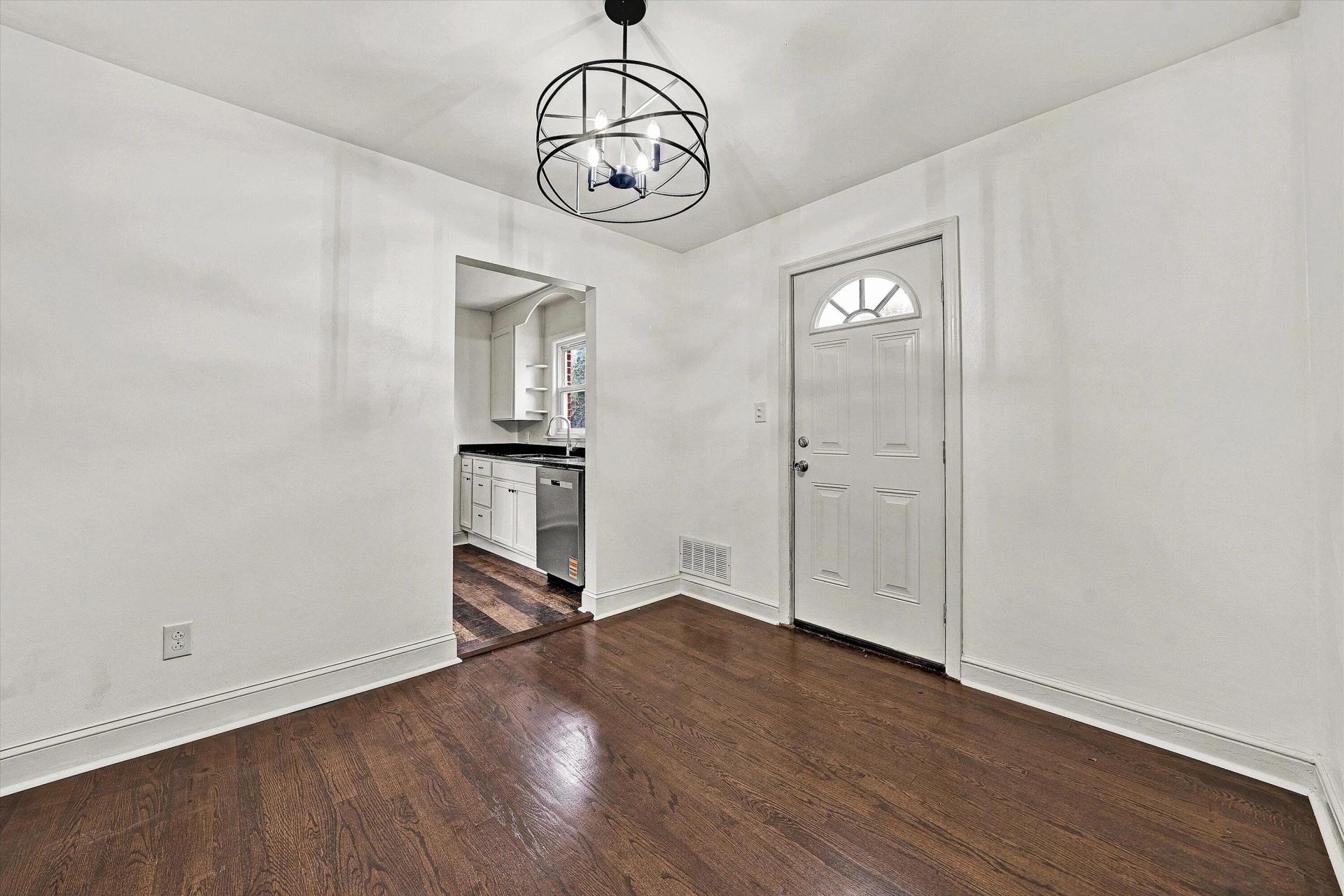 1930 Brandon AVE SW - Photo 15