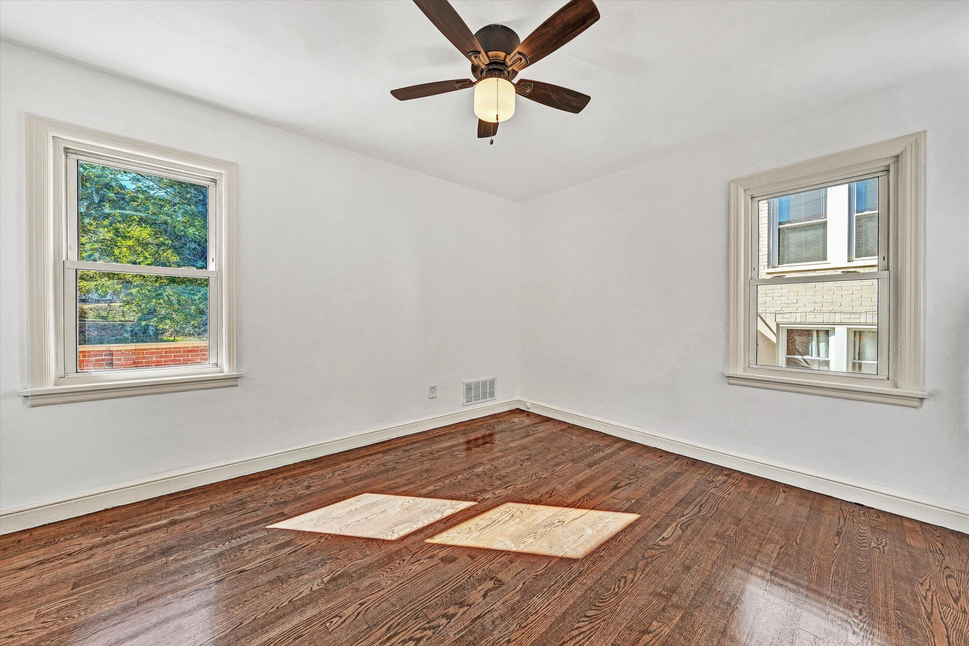 1930 Brandon AVE SW - Photo 26
