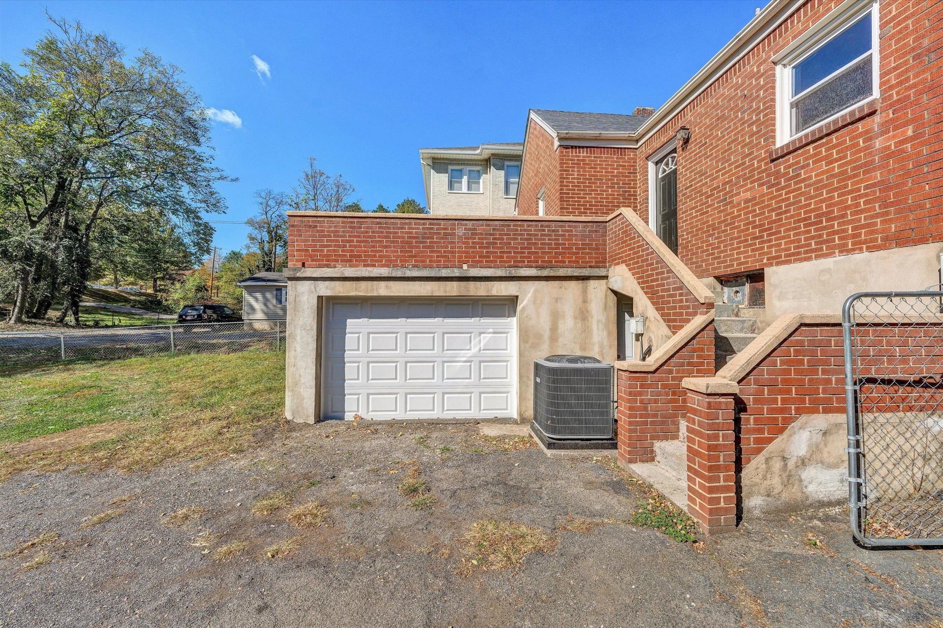 1930 Brandon AVE SW - Photo 40