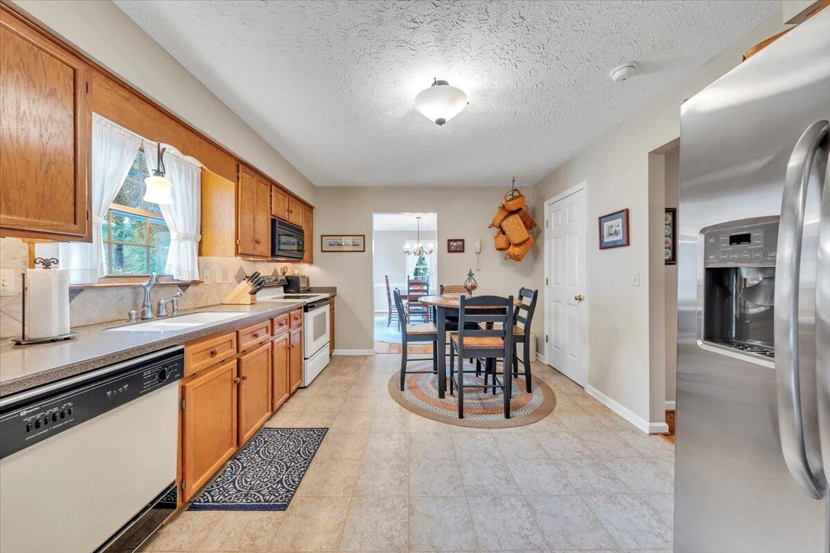109 Sherry May ST - Photo 18