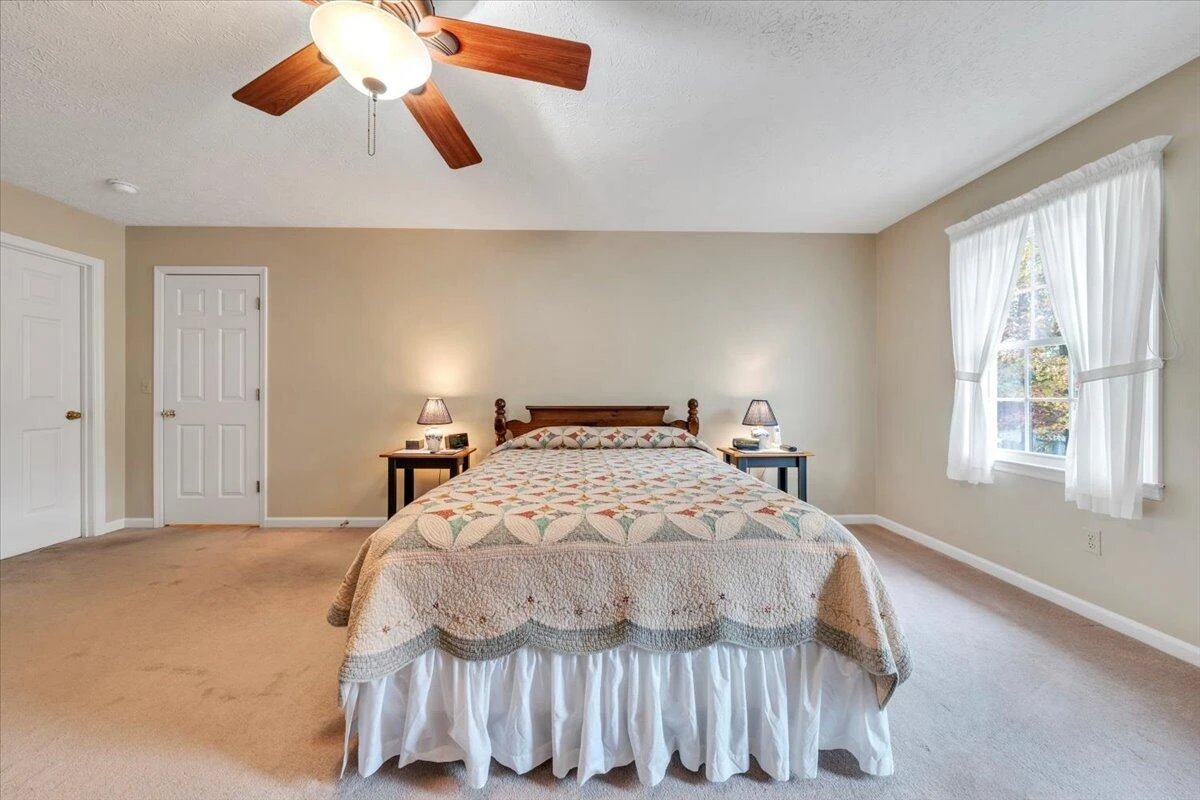 109 Sherry May ST - Photo 30