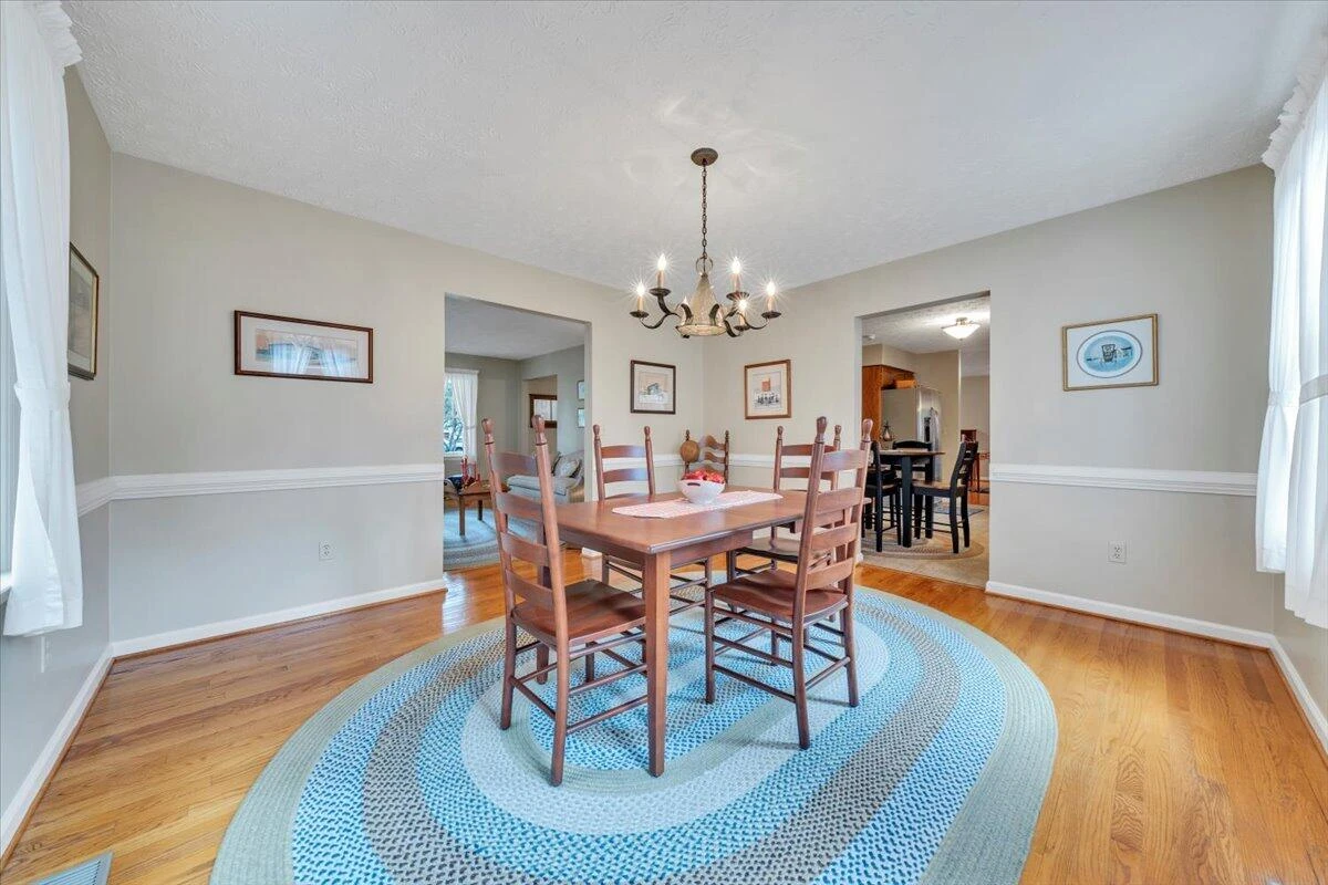 109 Sherry May ST - Photo 15