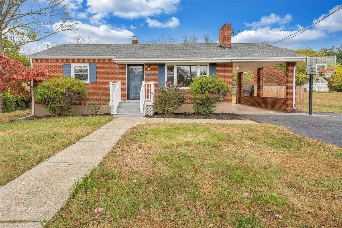 4451 Old Virginia ST NE