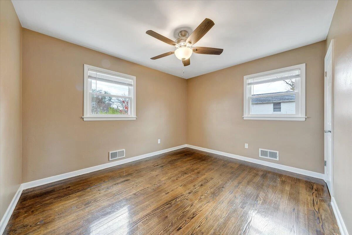 4451 Old Virginia ST NE - Photo 15
