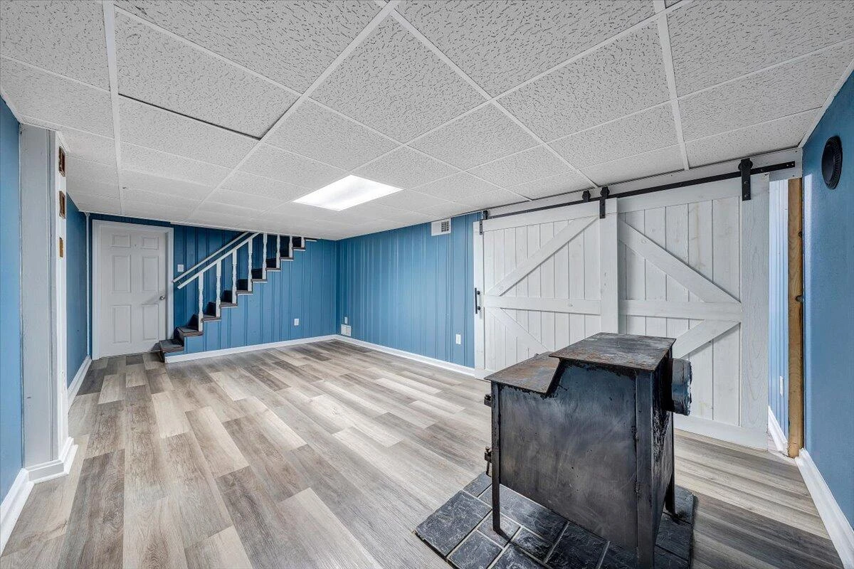 4451 Old Virginia ST NE - Photo 17