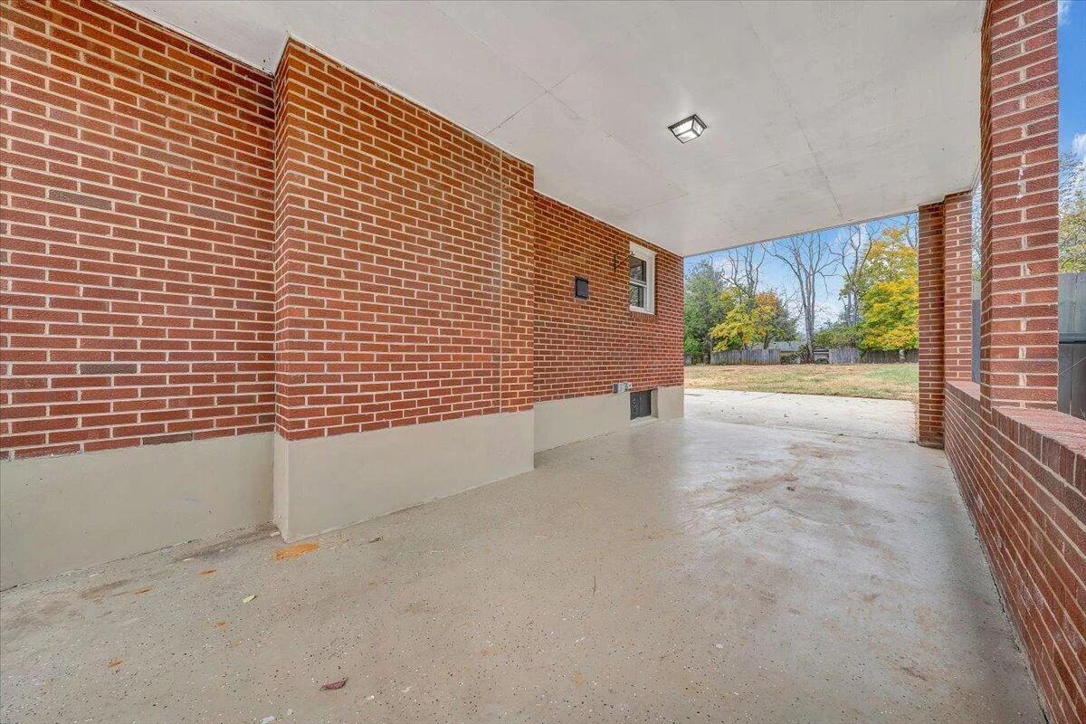 4451 Old Virginia ST NE - Photo 24