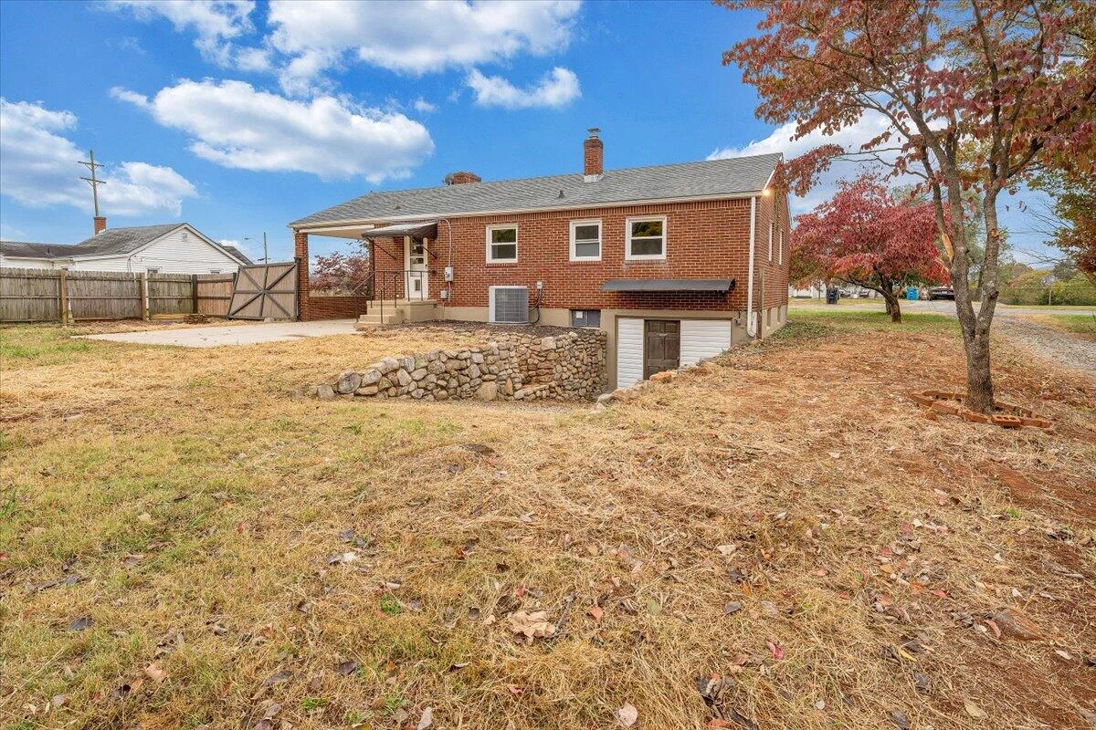 4451 Old Virginia ST NE - Photo 32