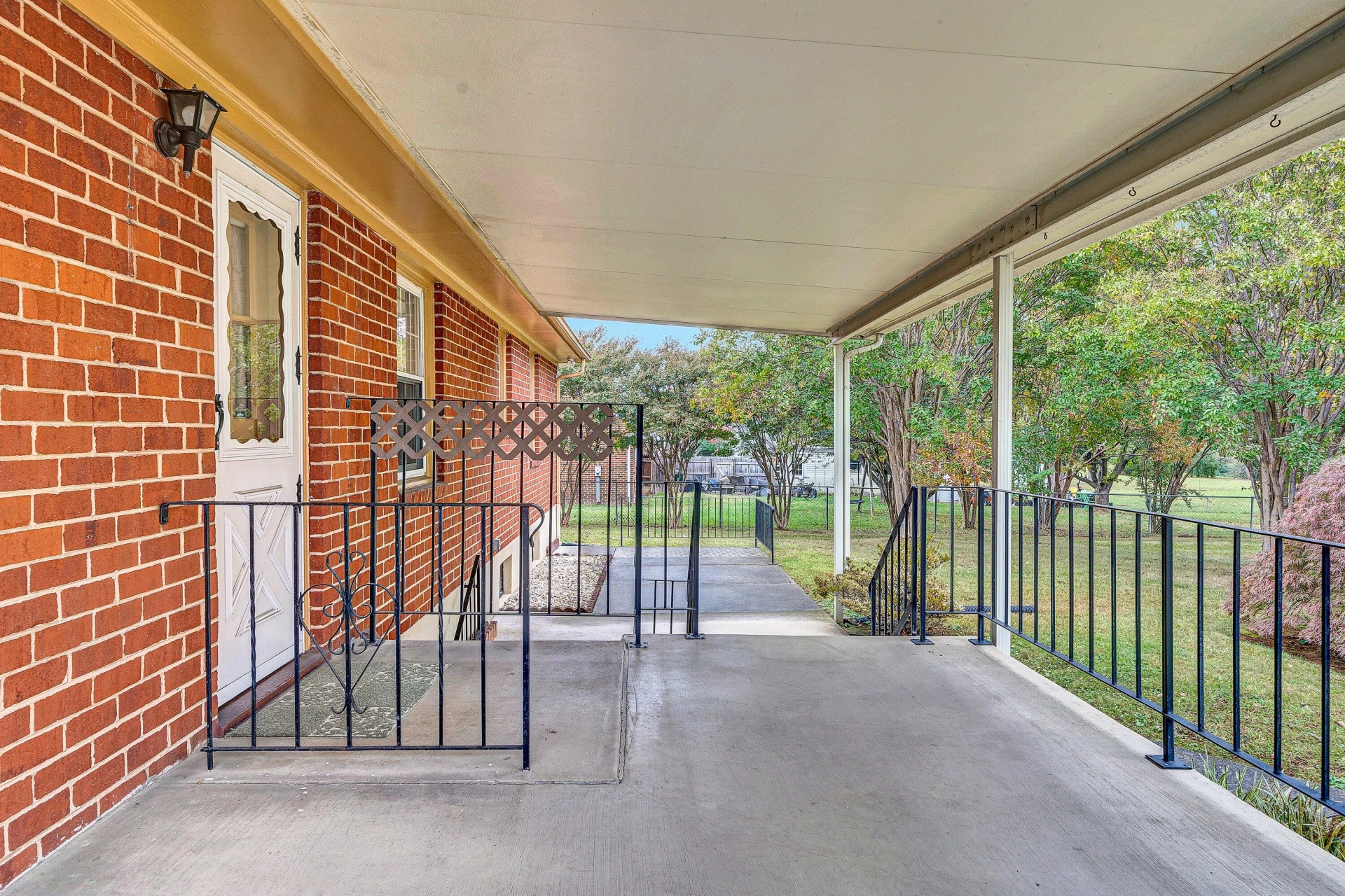 1138 Highland RD - Photo 26