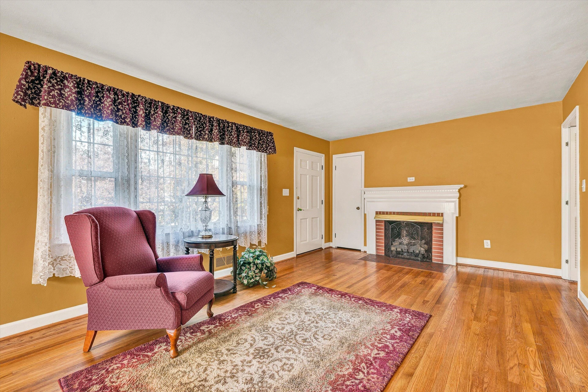1138 Highland RD - Photo 6