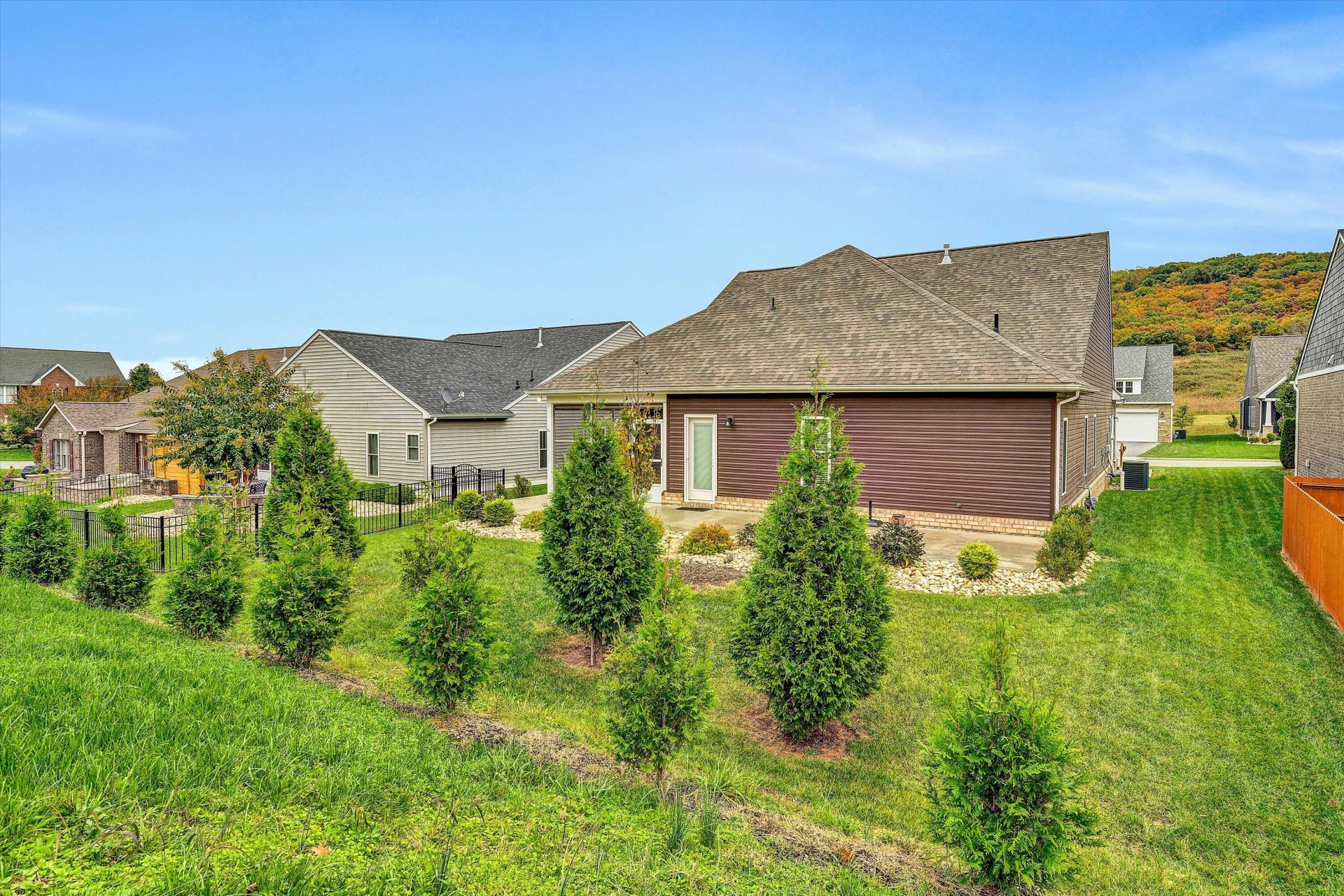 2417 Foxfield CT - Photo 37