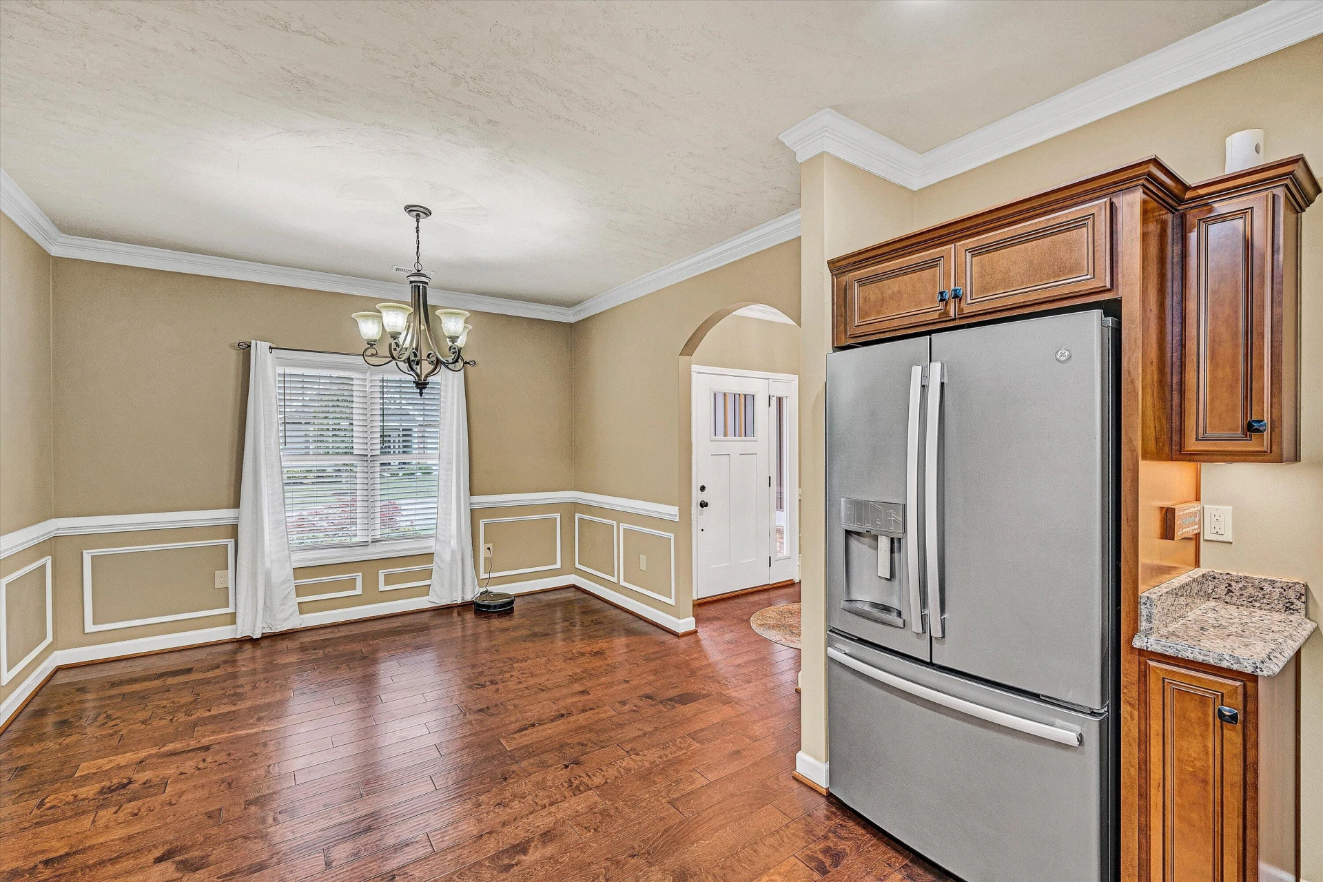 2417 Foxfield CT - Photo 8