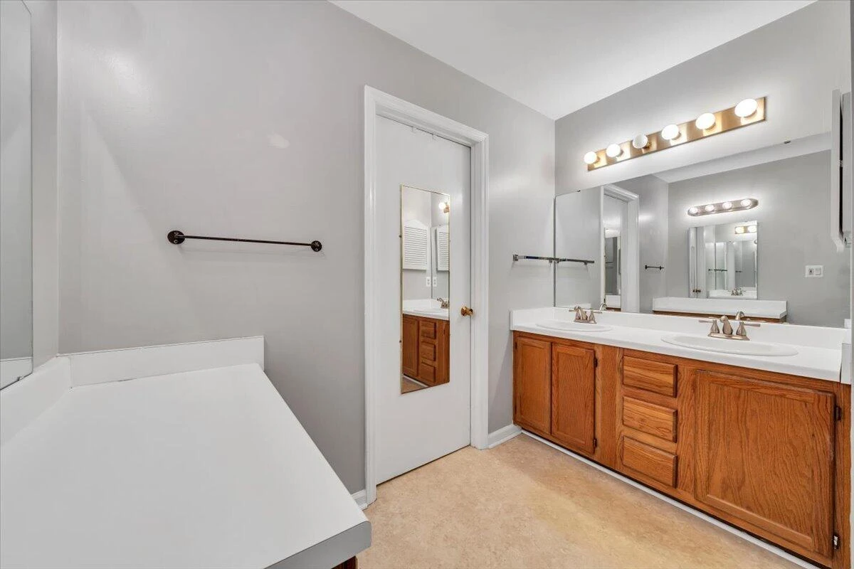 7192 Red Cedar CIR - Photo 30