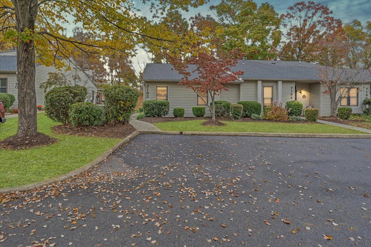 7192 Red Cedar CIR - Photo 6