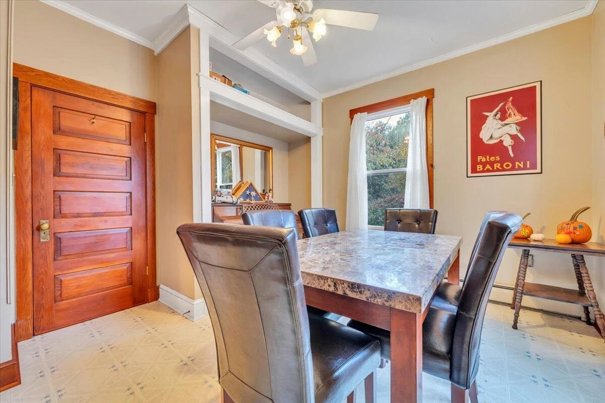 860 Marshall AVE SW - Photo 16
