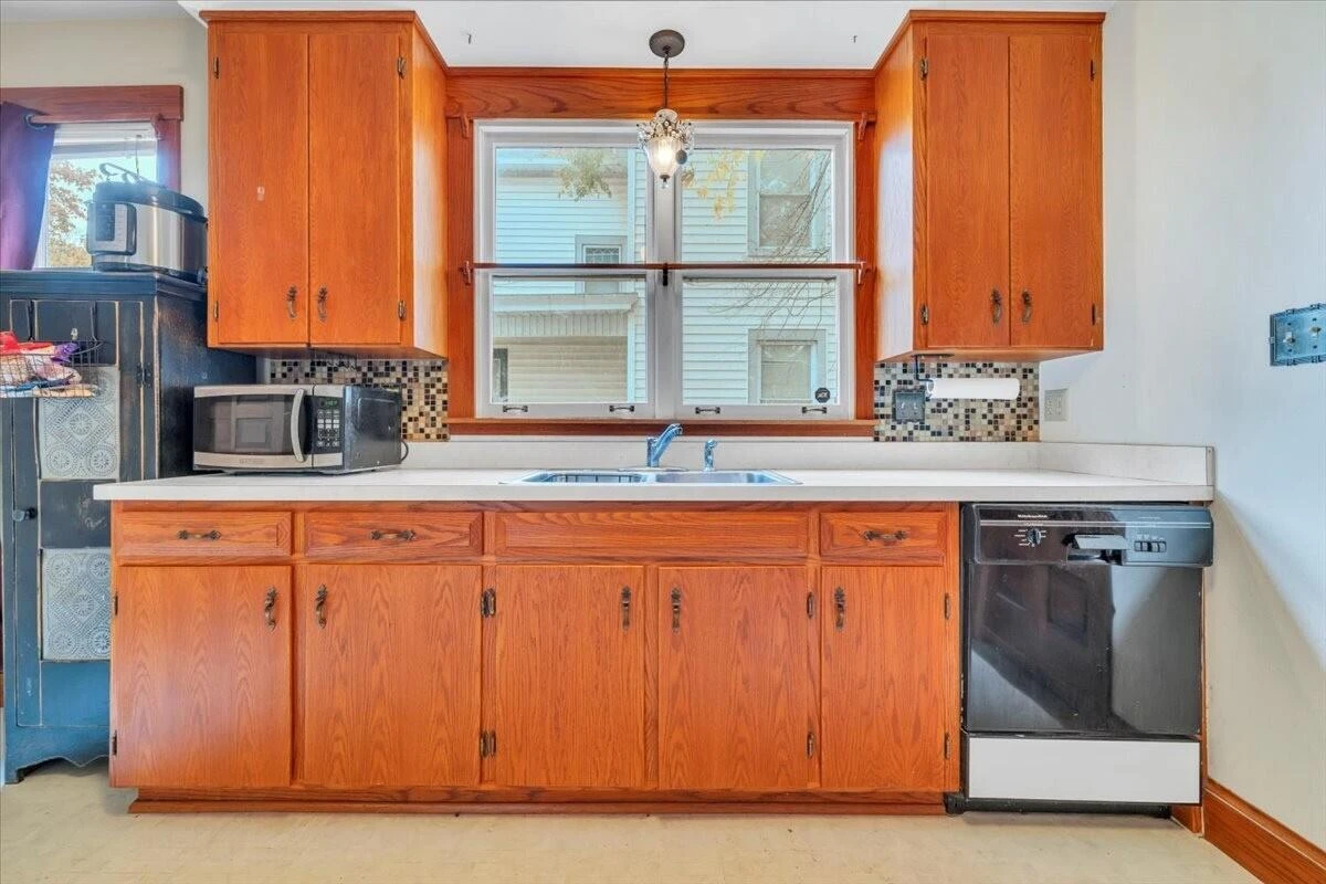 860 Marshall AVE SW - Photo 14