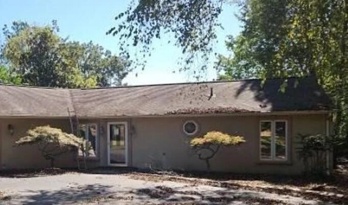 54 Hideaway LN
