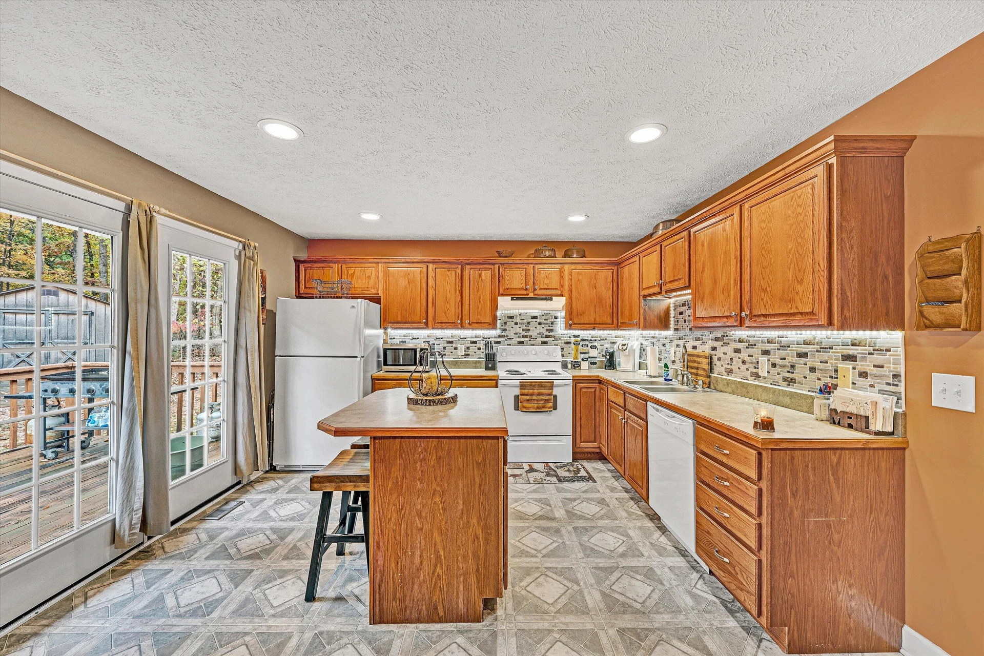 3960 Edwardsville RD - Photo 12