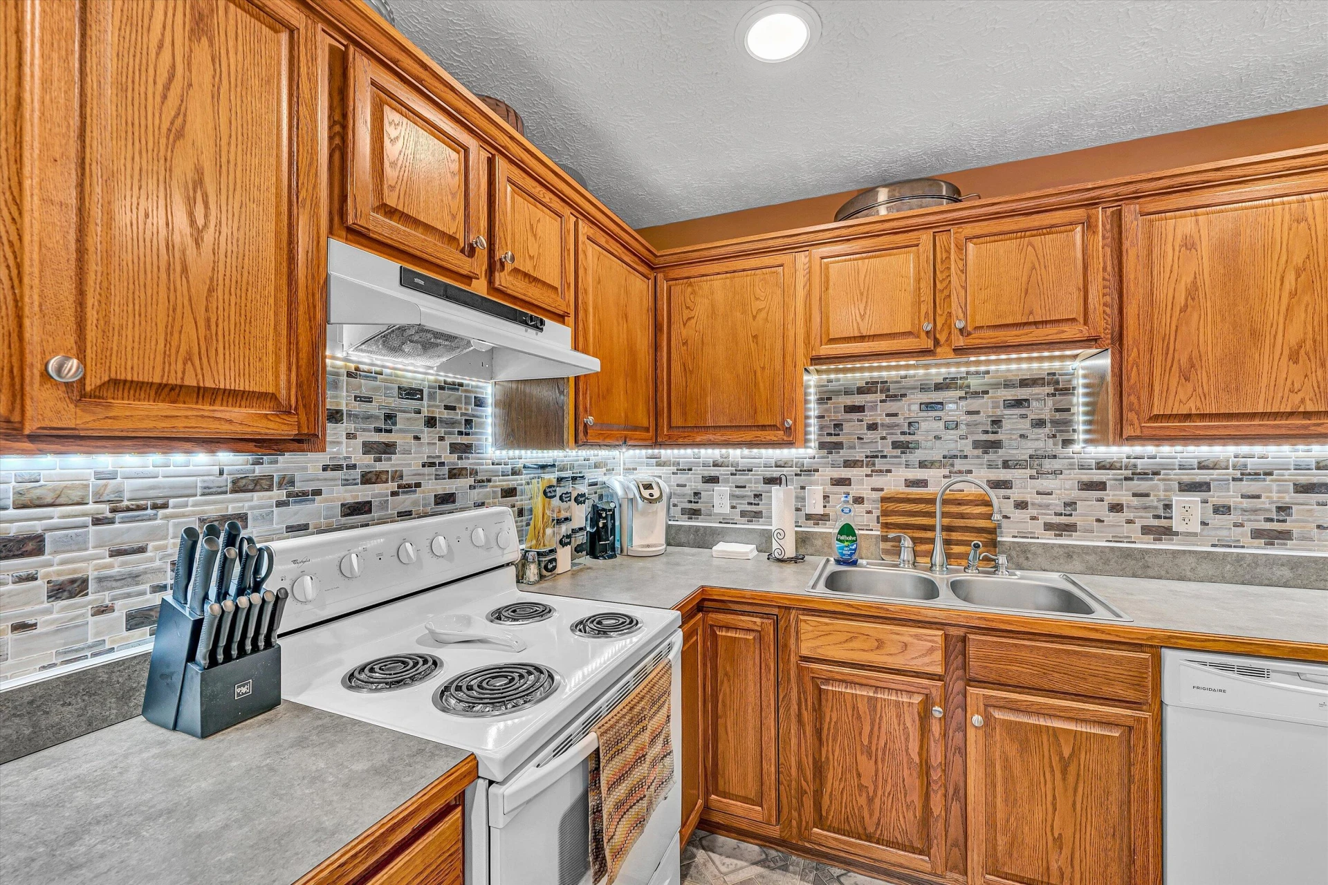 3960 Edwardsville RD - Photo 15