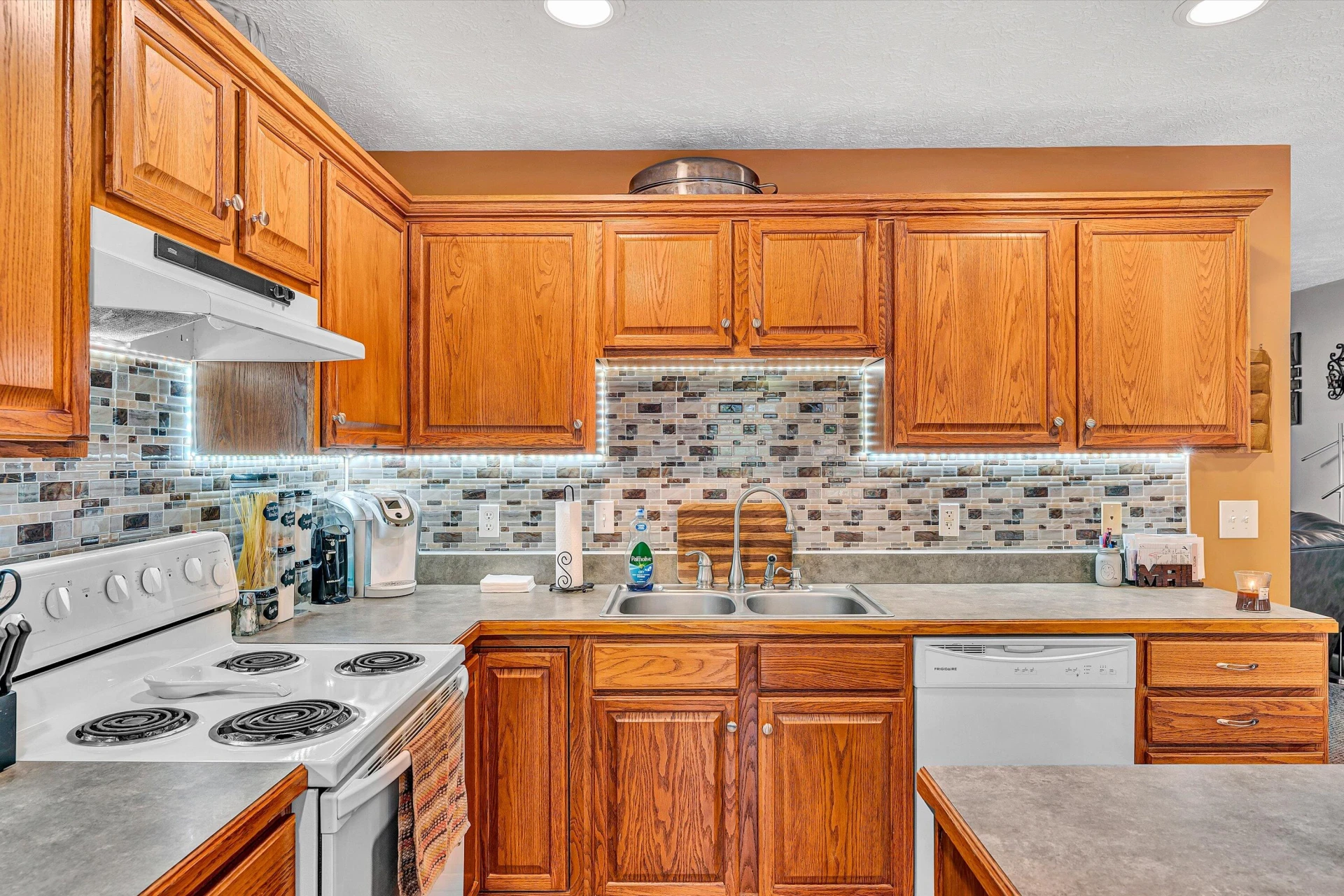 3960 Edwardsville RD - Photo 17