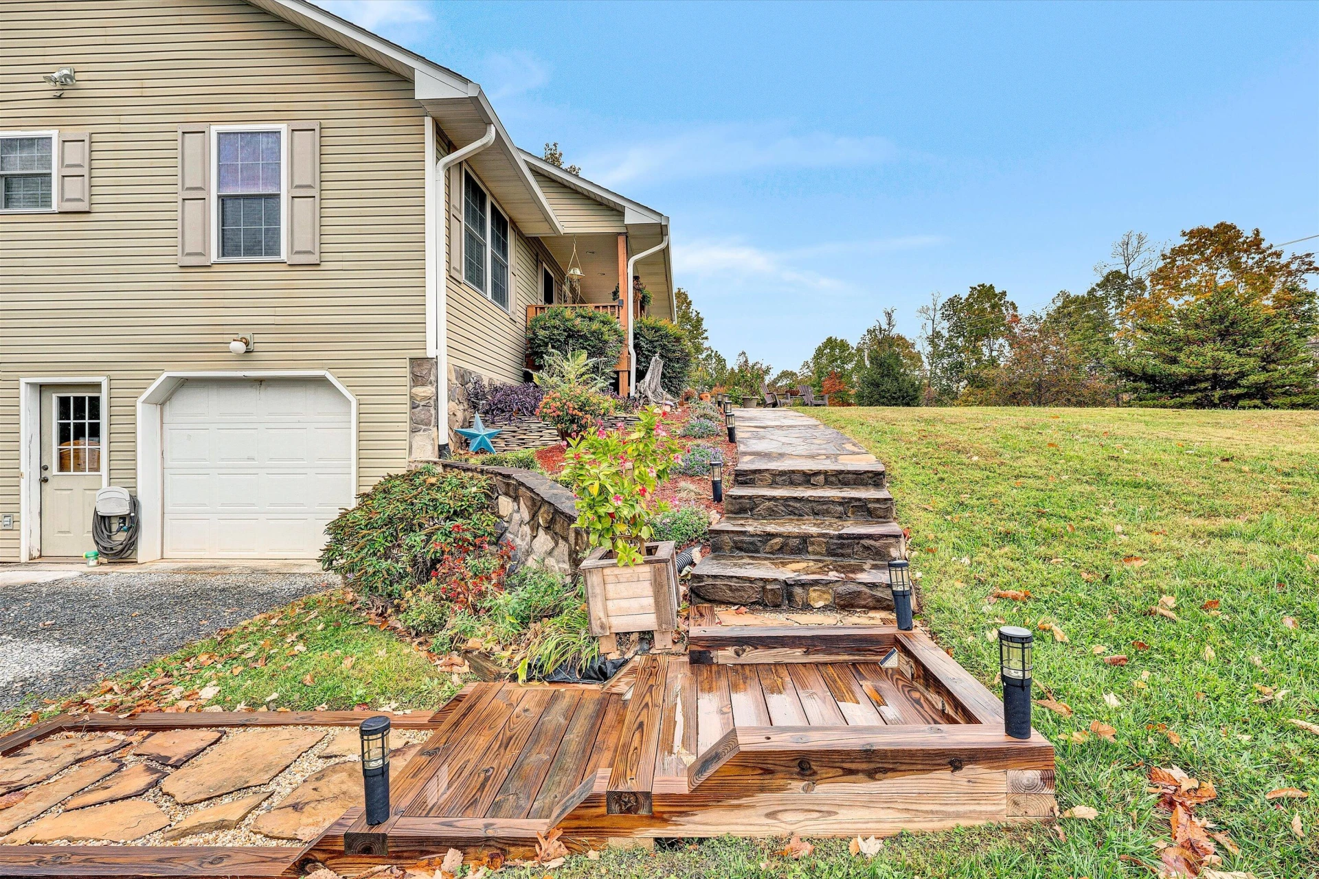 3960 Edwardsville RD - Photo 4