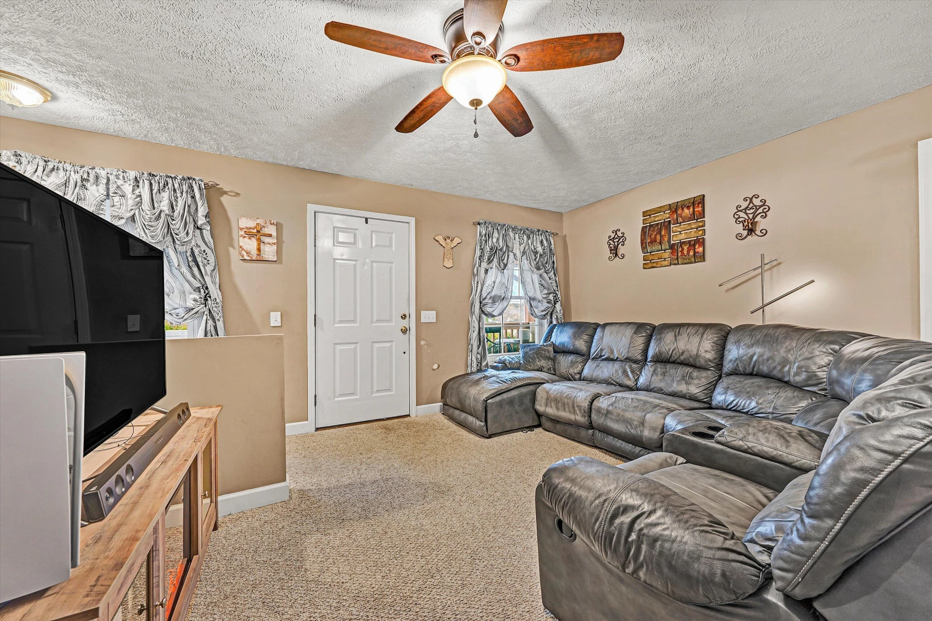 3960 Edwardsville RD - Photo 9