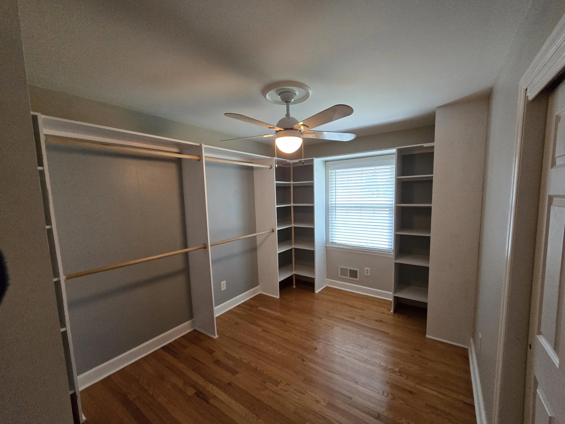 4636 Foxhall CIR - Photo 15