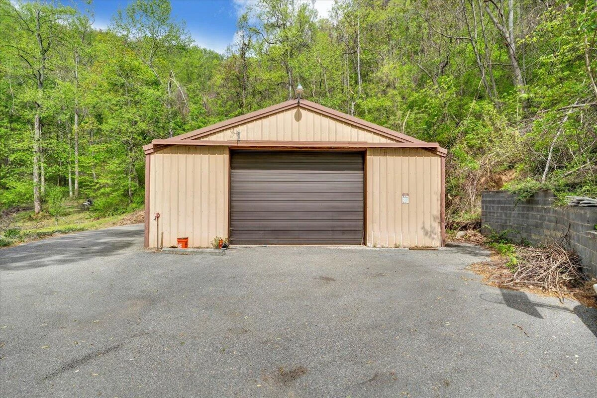13357 Callaway RD - Photo 32