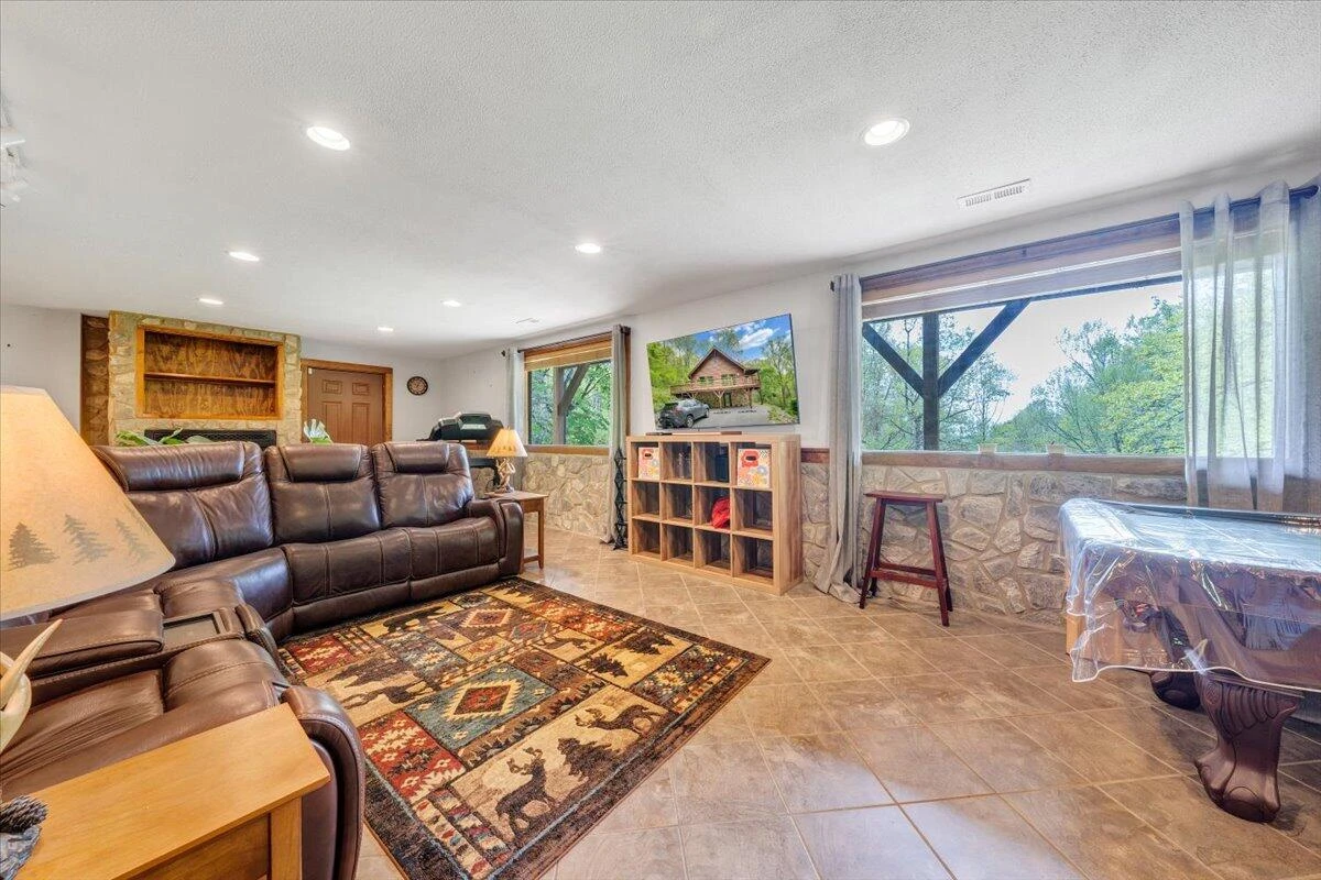 13357 Callaway RD - Photo 34