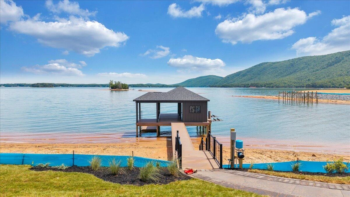 118 Lakeport CIR - Photo 9