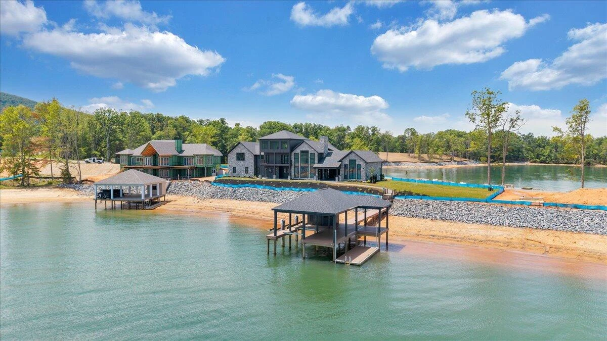 118 Lakeport CIR - Photo 130