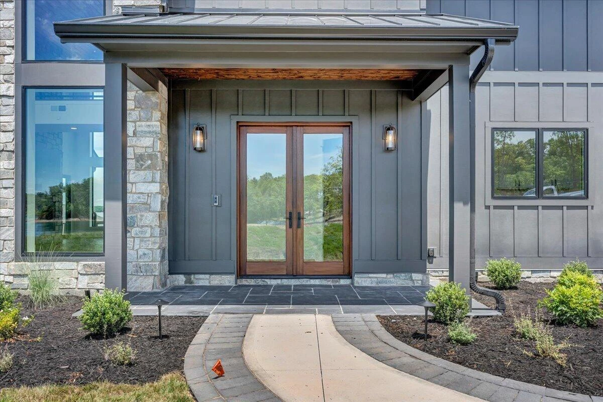 118 Lakeport CIR - Photo 13