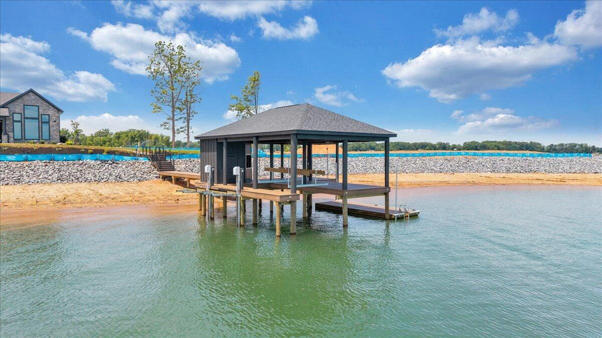 118 Lakeport CIR - Photo 133