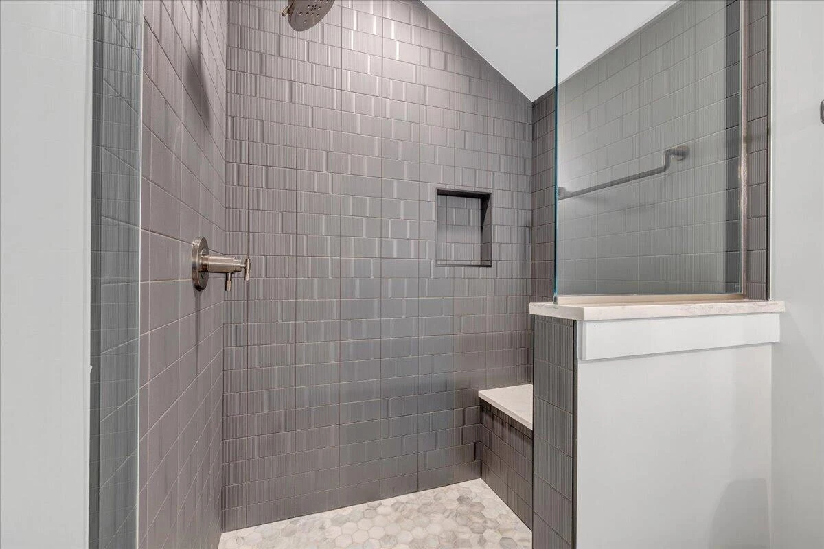 118 Lakeport CIR - Photo 63