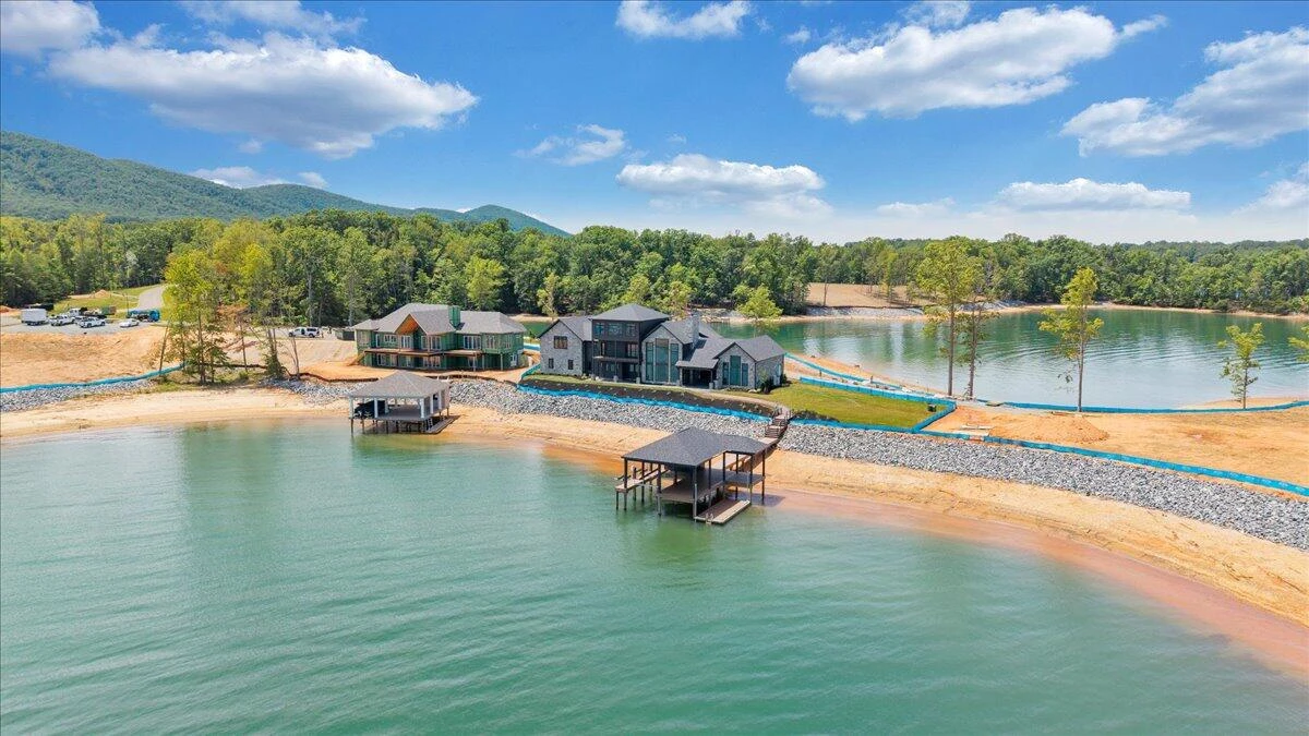 118 Lakeport CIR - Photo 7