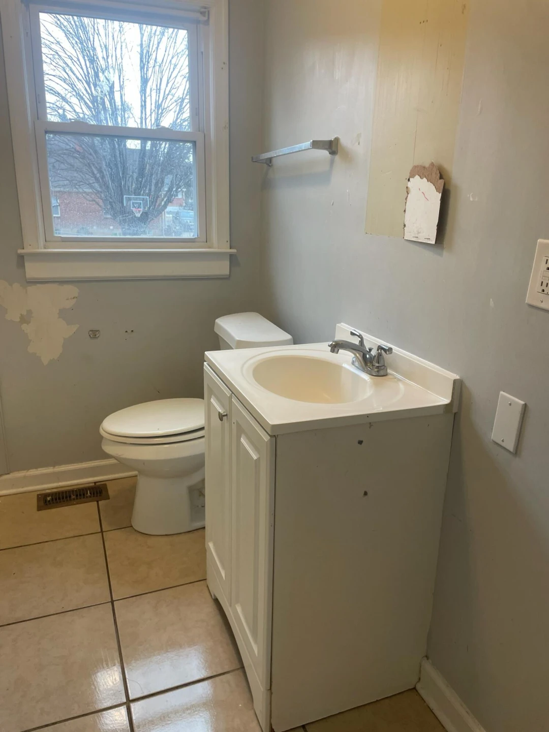 2518 Chatham ST NW - Photo 10