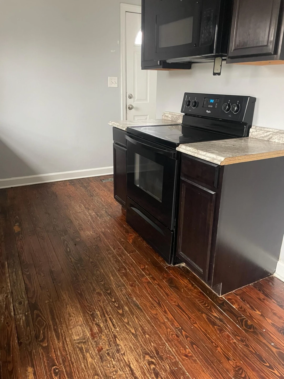 2518 Chatham ST NW - Photo 24