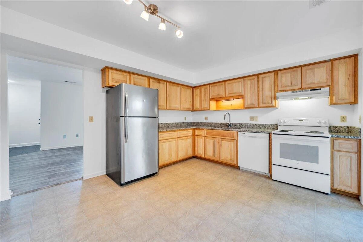 5015 Polly Hill LN #5017 - Photo 10