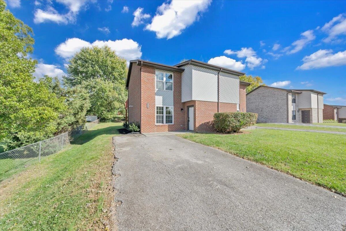 5015 Polly Hill LN #5017 - Photo 33