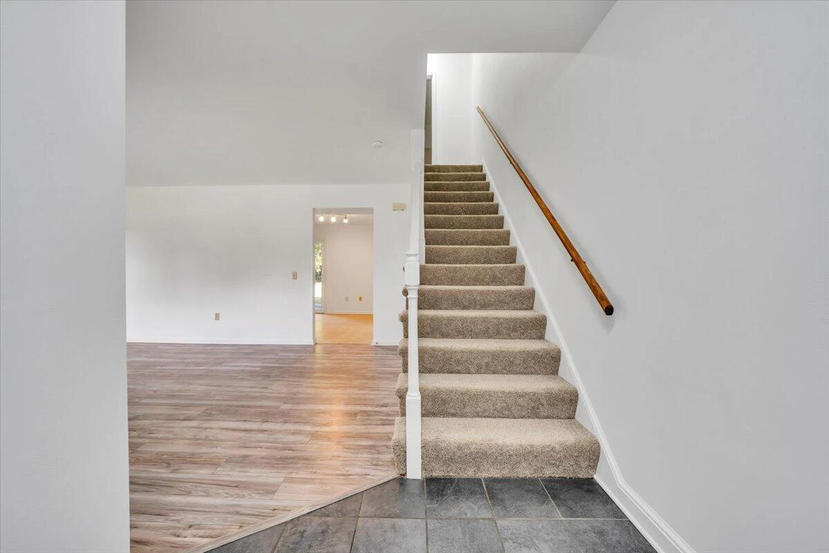 5015 Polly Hill LN #5017 - Photo 4
