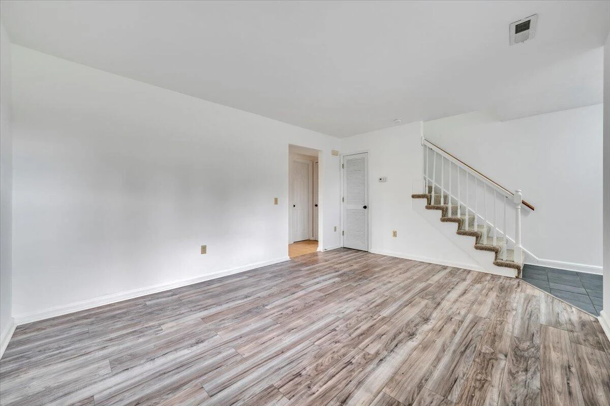 5015 Polly Hill LN #5017 - Photo 9