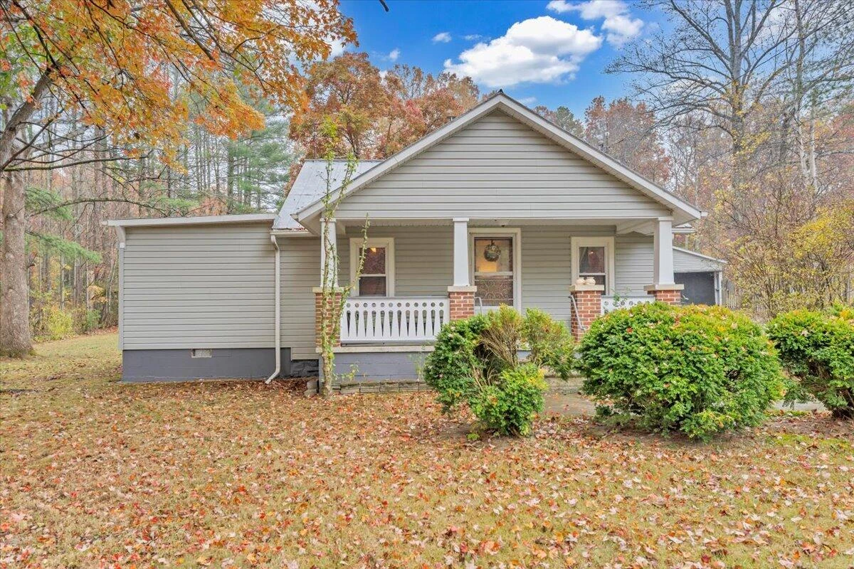 4244 Bradshaw RD