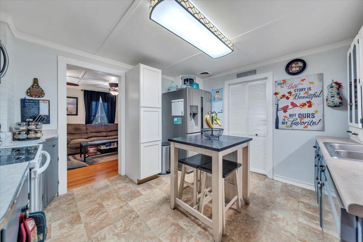 4244 Bradshaw RD - Photo 10
