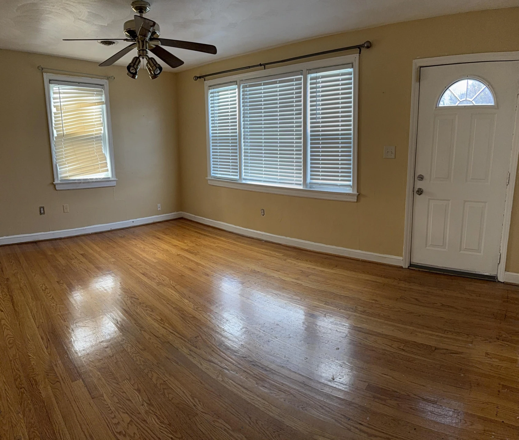 1321 Aspen ST NW - Photo 4