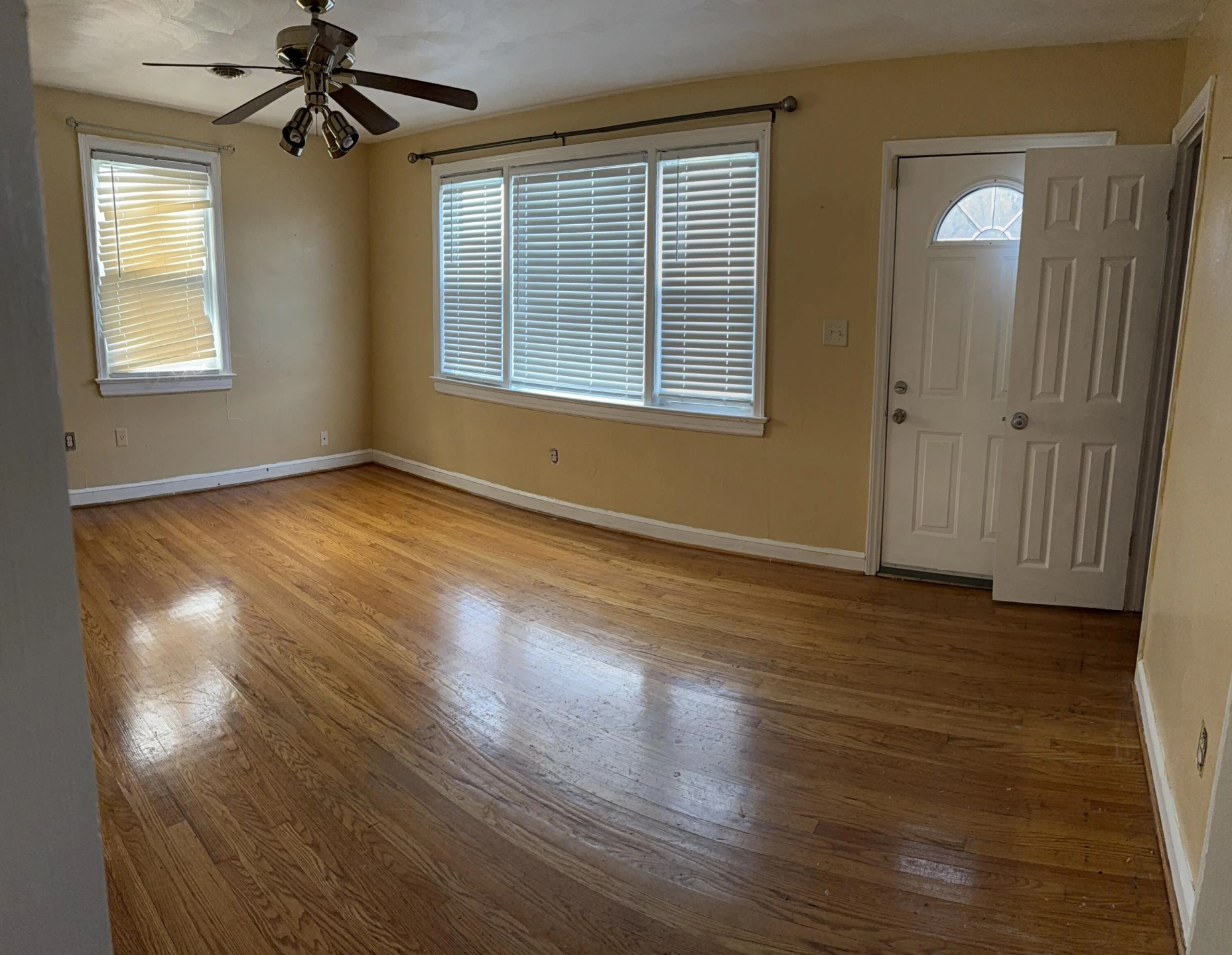1321 Aspen ST NW - Photo 5