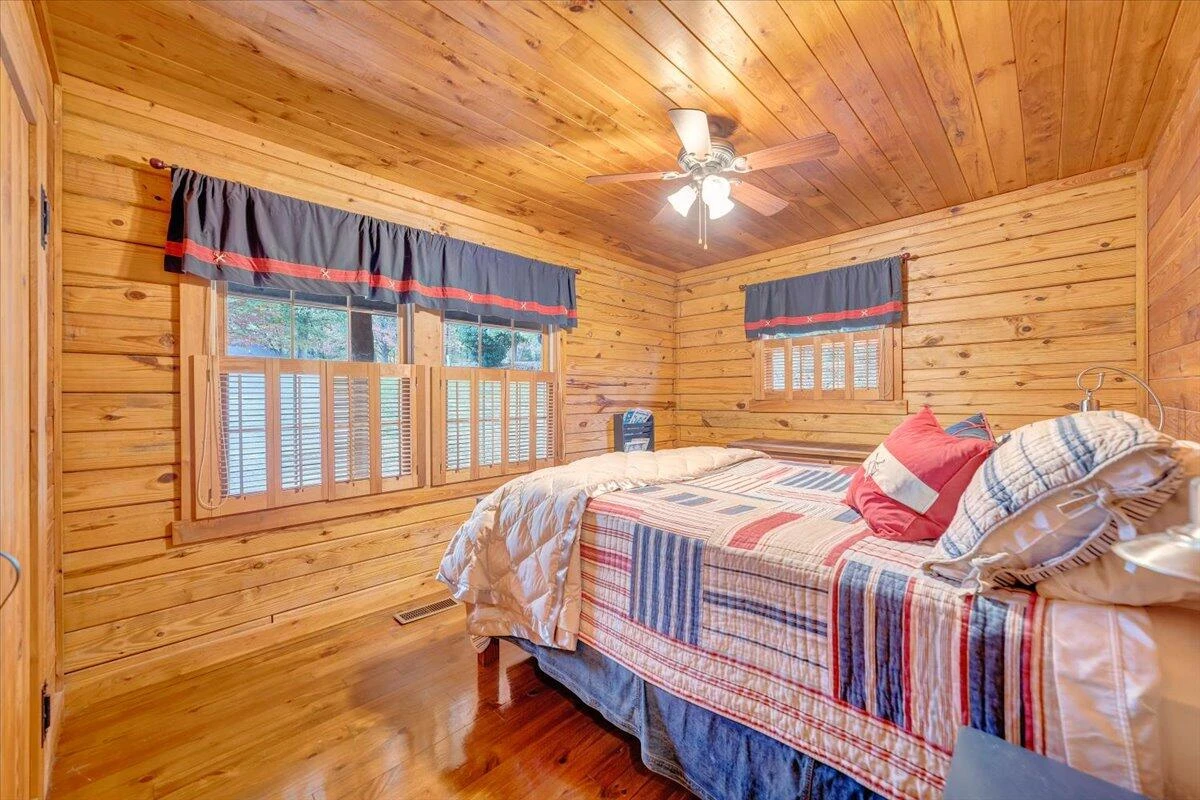 104 Red Oak RD - Photo 36