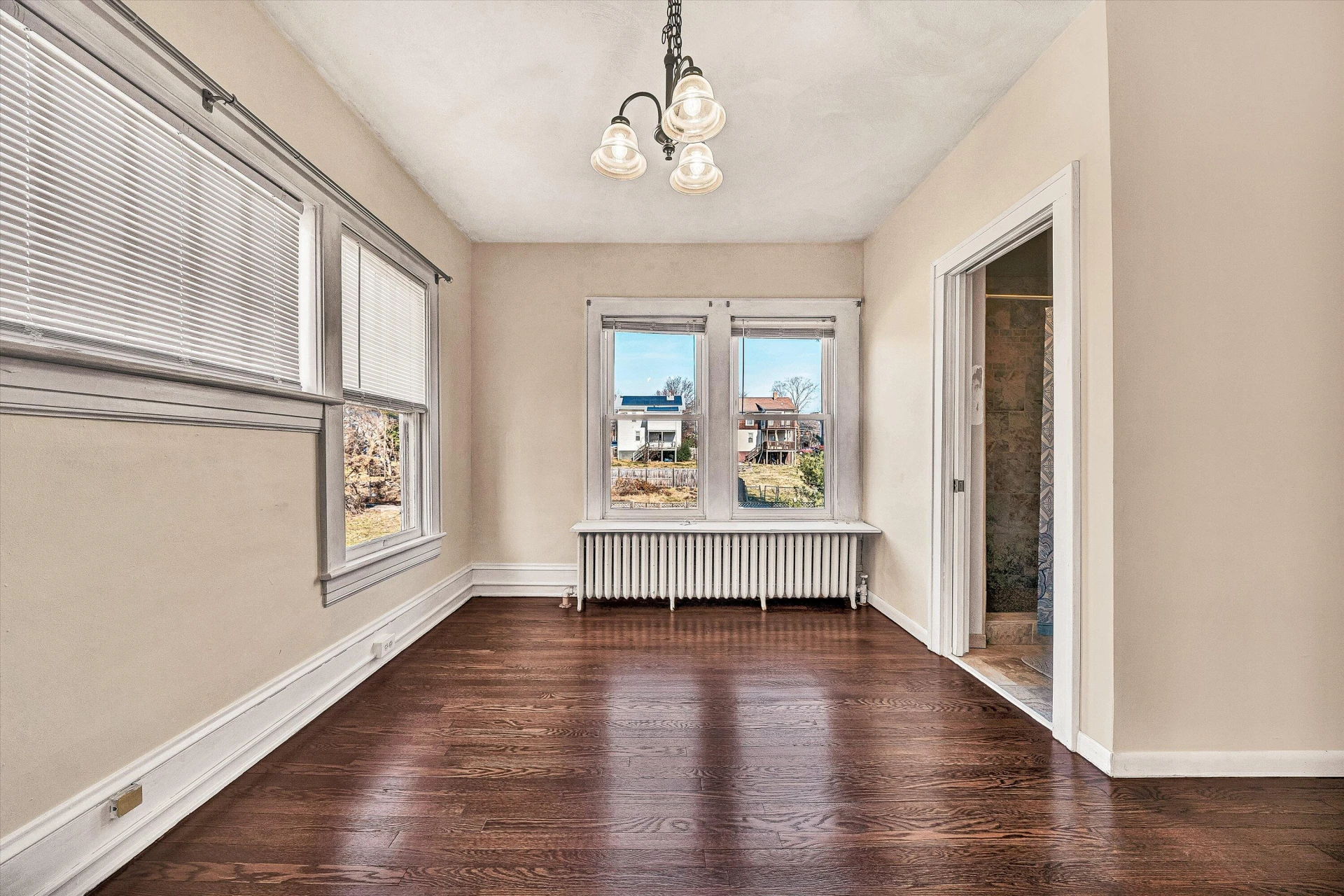 2127 Denniston AVE SW - Photo 9