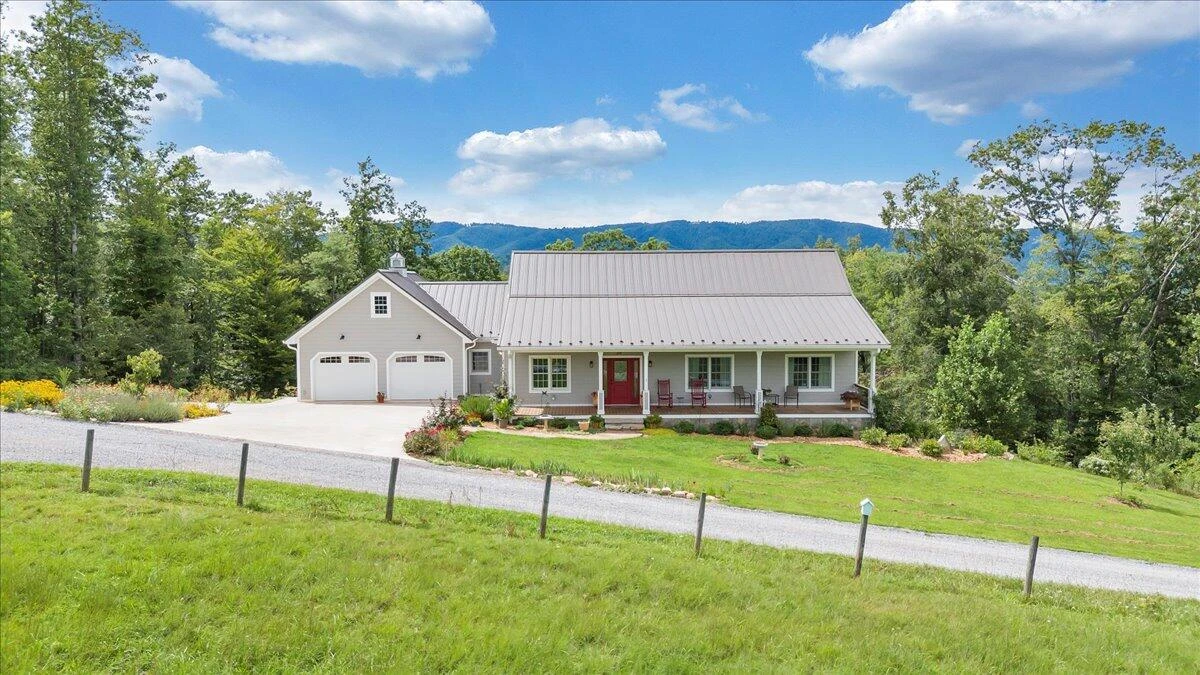 278 Woodwinds RD - Photo 2