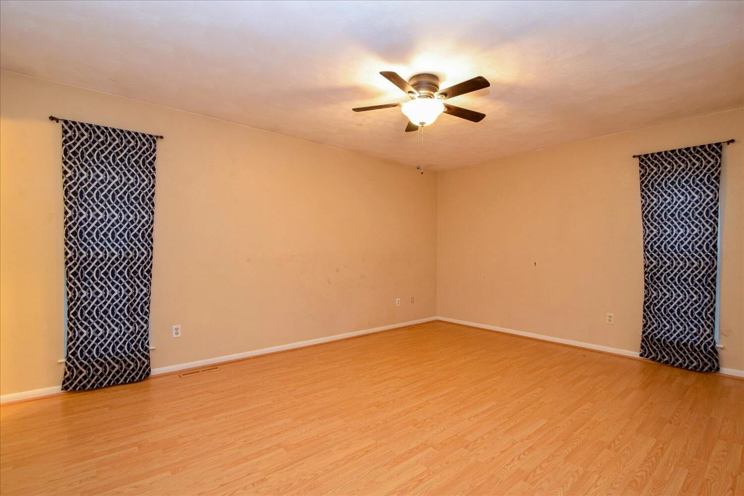 5359 Sundance RD - Photo 10