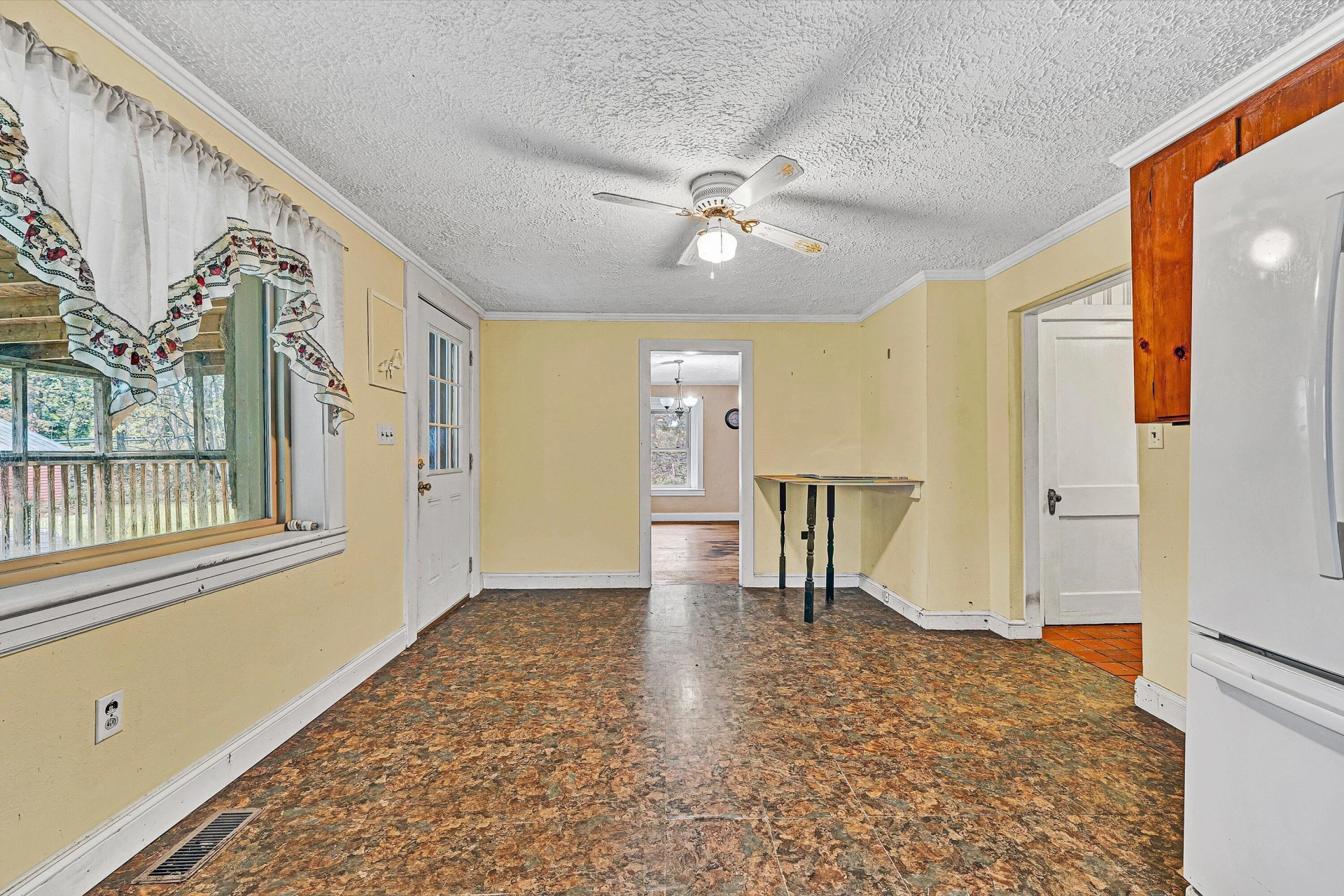 4714 Tobey RD - Photo 10